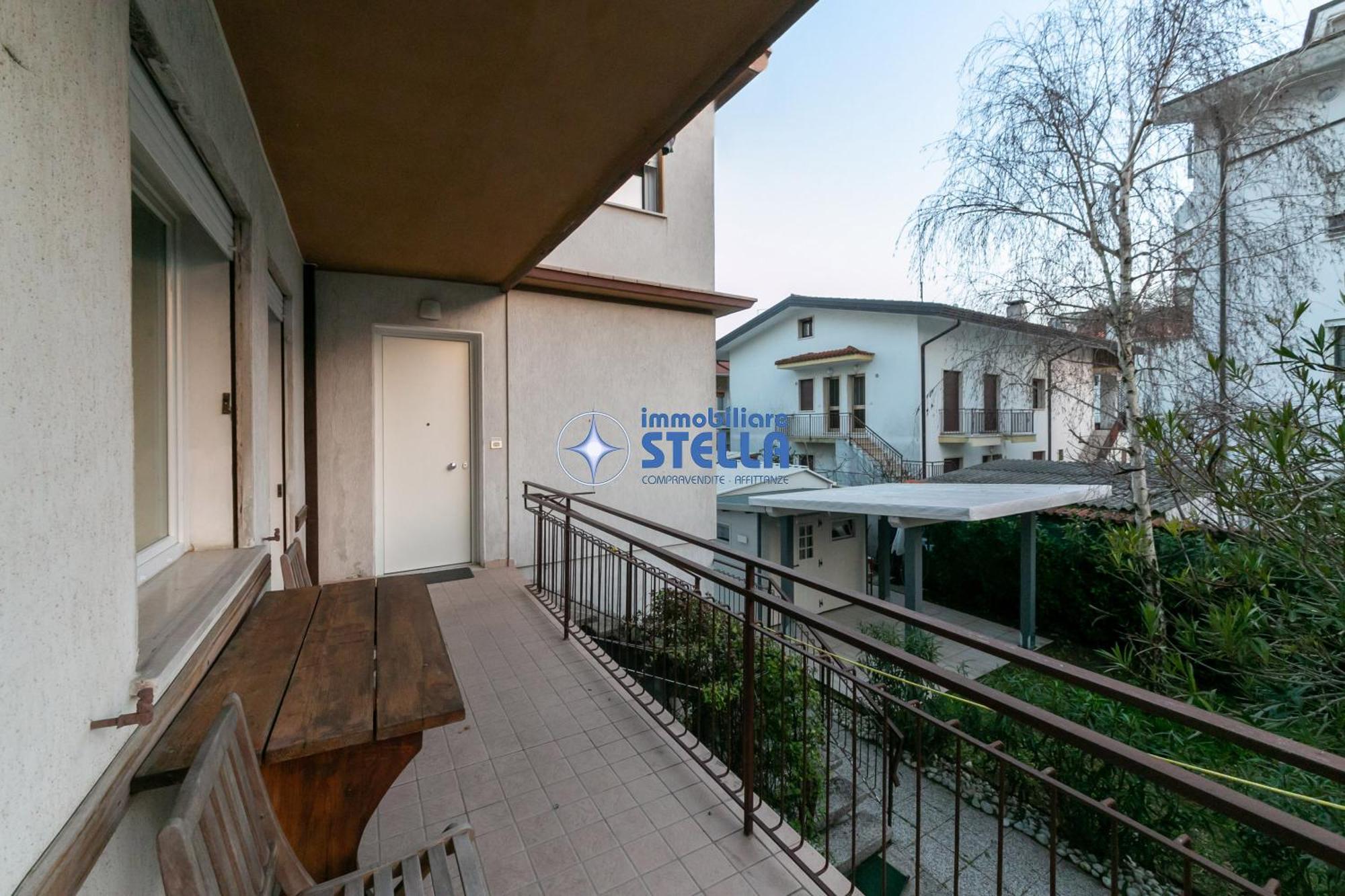 Condominio Secchiati Jesolo Extérieur photo