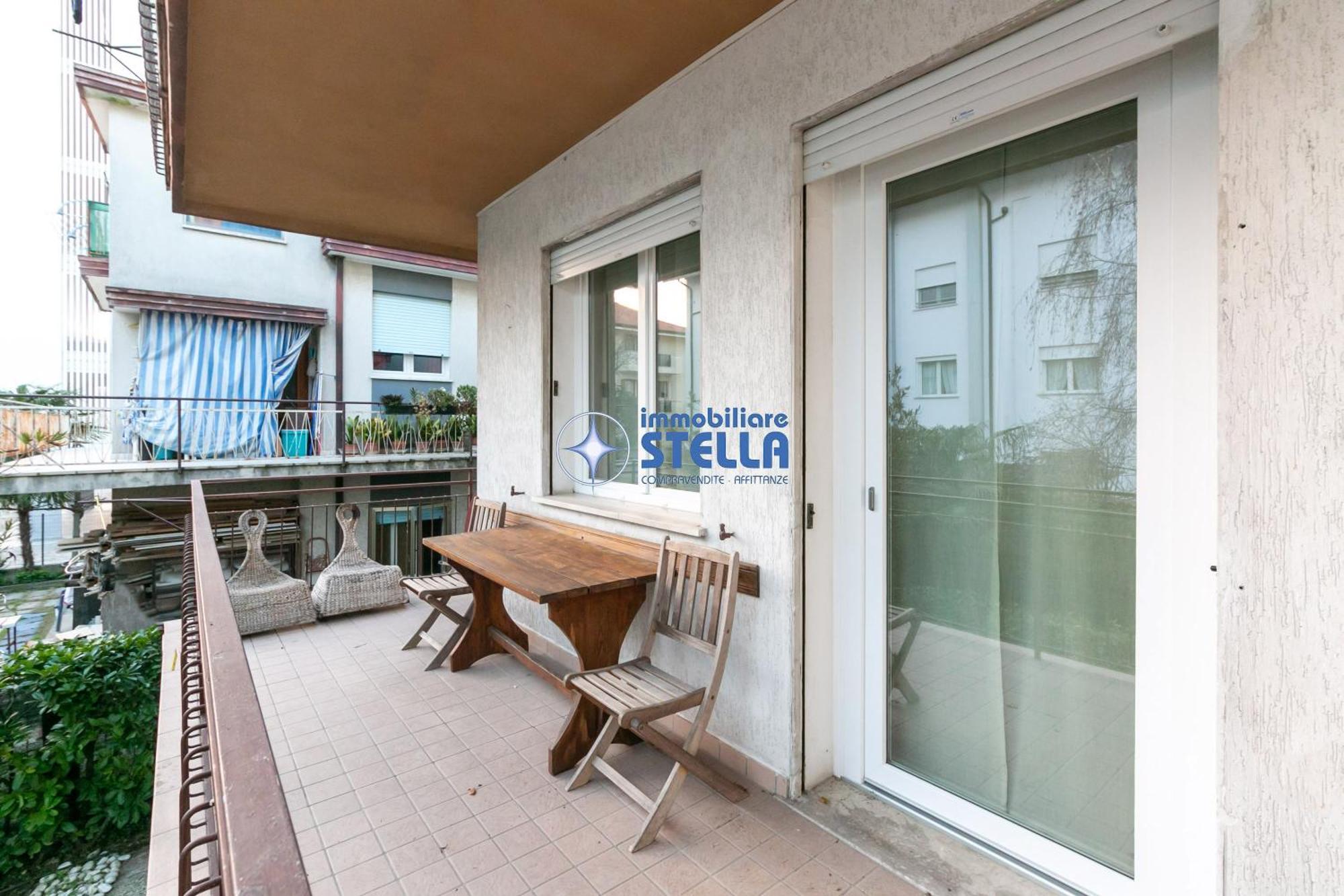Condominio Secchiati Jesolo Extérieur photo